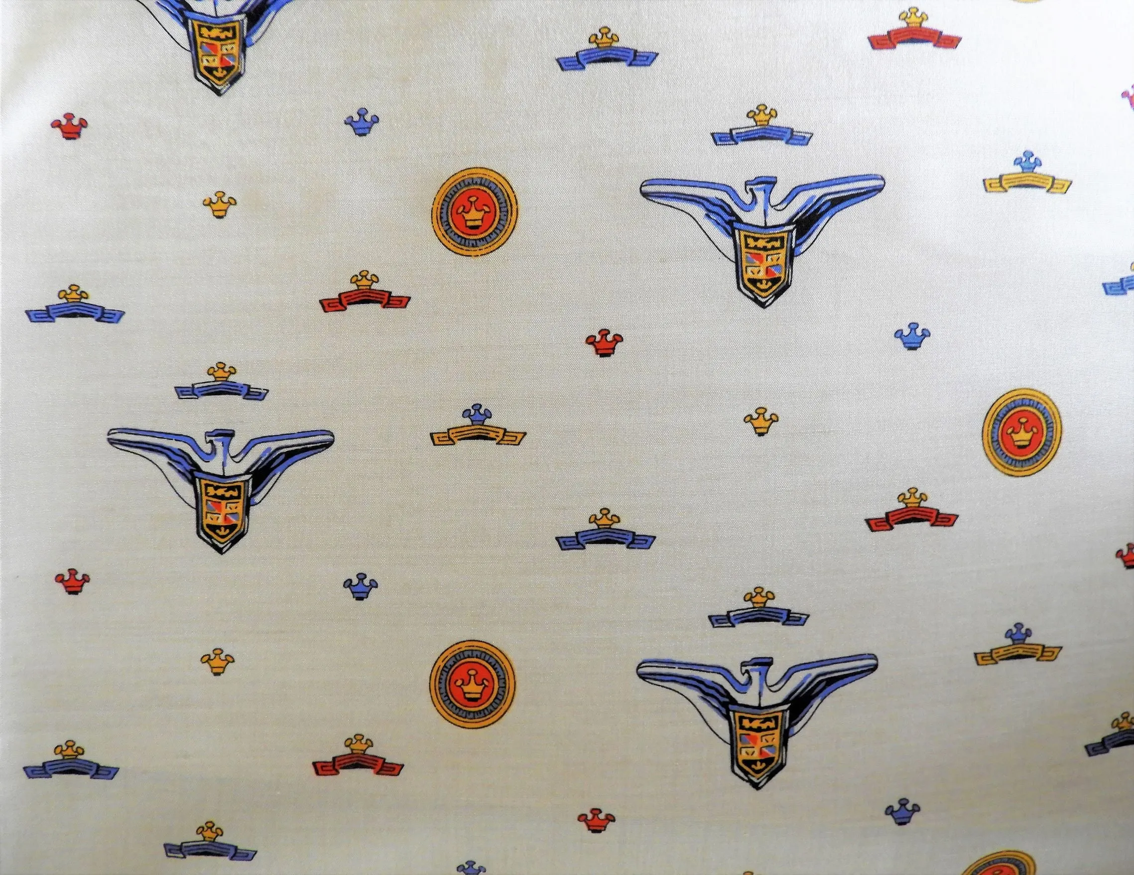 1955 Vintage Hawaiian Fabric - Universal Motor Co. Ltd - Silk - By the Yard - VCT77