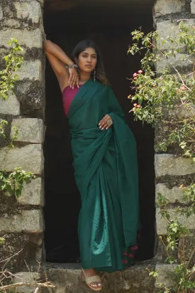 Teejh Hue Haze Dark Green and Magenta Mulmul Saree