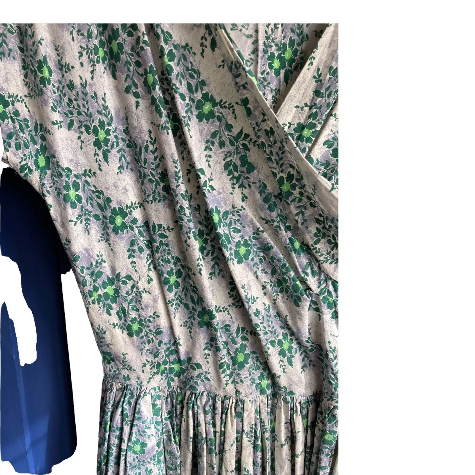 Vintage Cream And Green Floral Capped Sleeved Dress UK Size 6